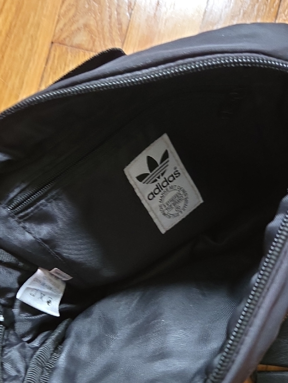Adidas Black Crossbody Shoulder Bag with Adjustable Strap - Picture 6 of 9